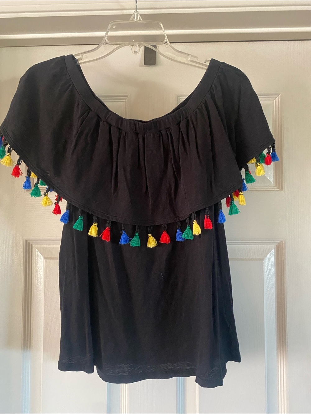 Cute top with tassels by Velvet.